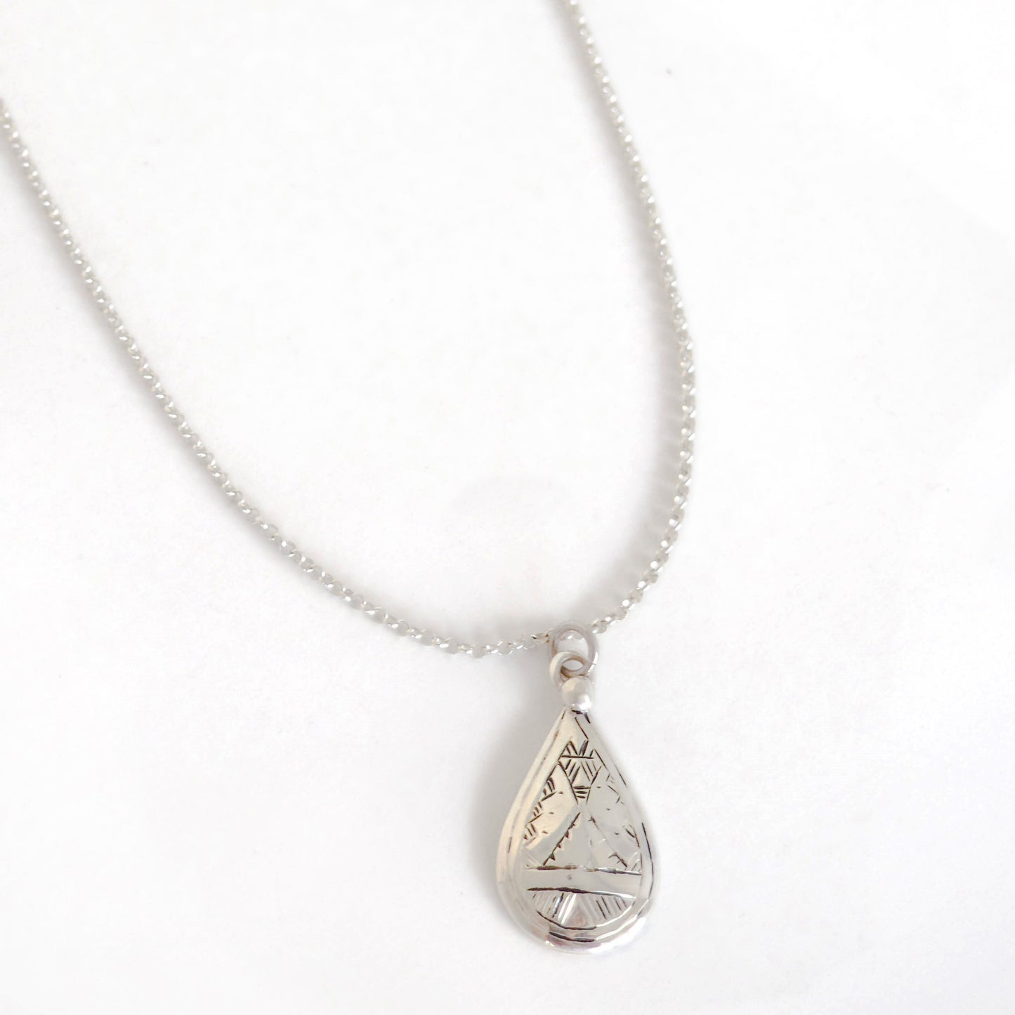 Silver Demra Necklace